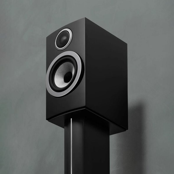 Bowers & Wilkins 707 S3